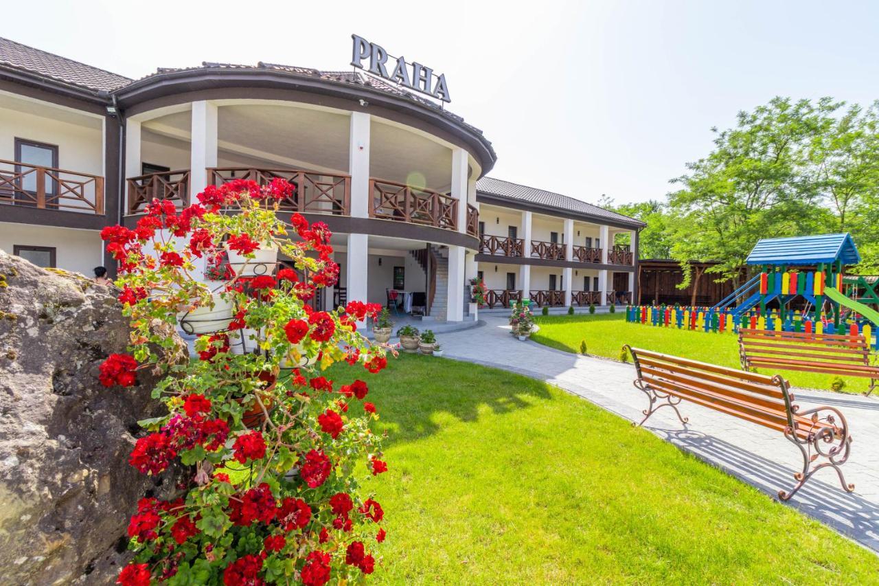 Praha Hotel Solotvyno Bagian luar foto
