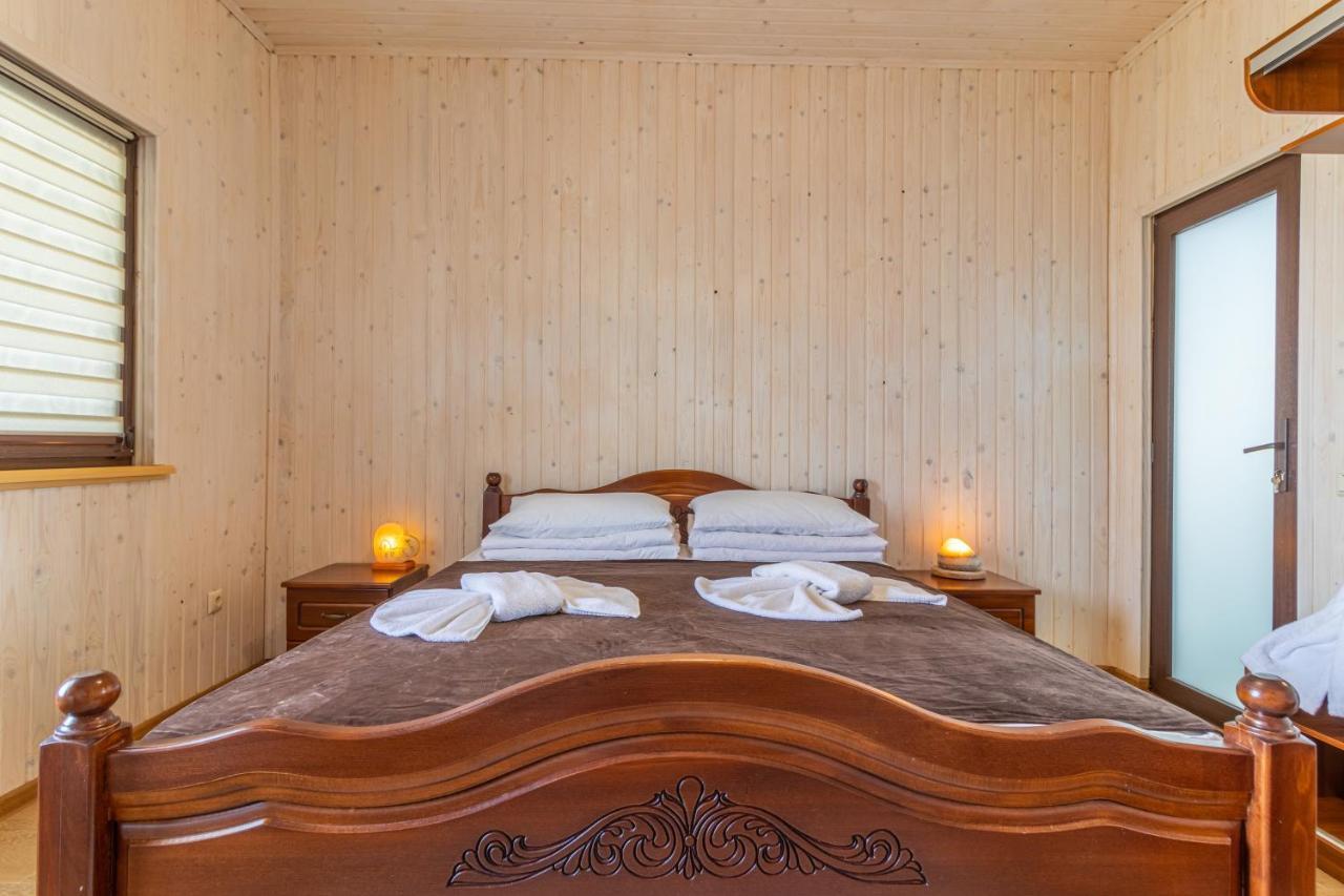 Praha Hotel Solotvyno Bagian luar foto